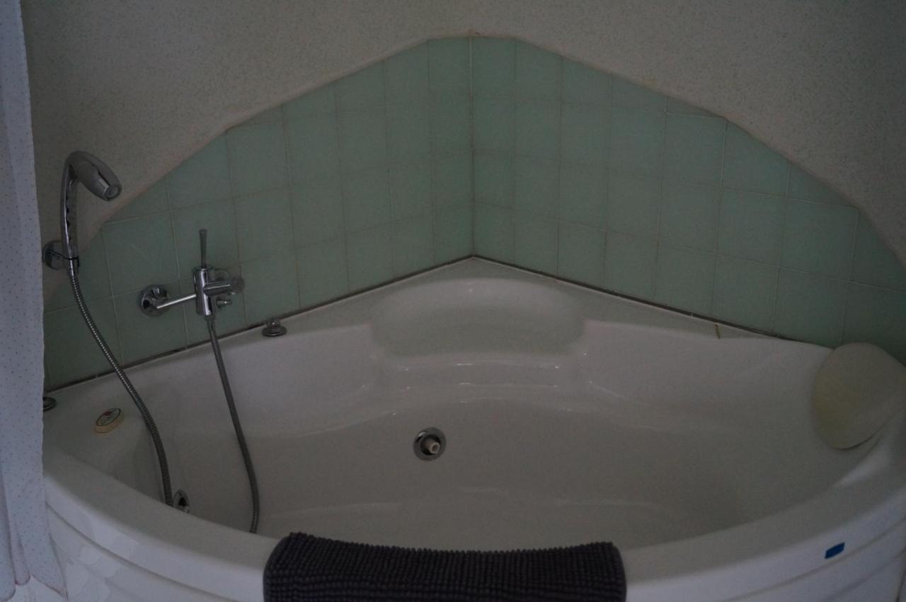 Chambre D'Hotes La Jument Grise Lescheroux Esterno foto